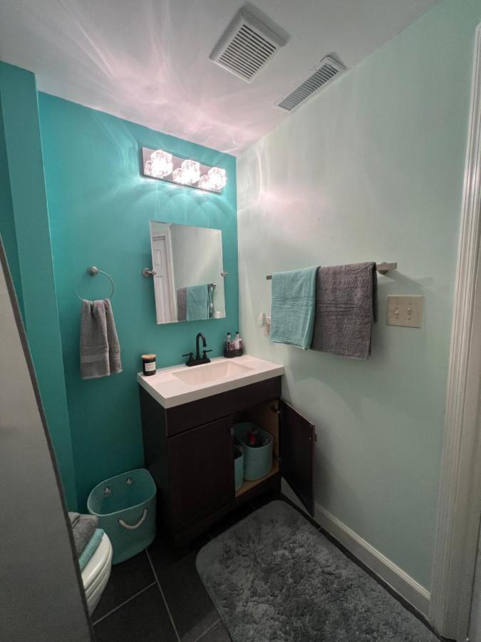 Cozy Loft With Parking And Private Patio W/ Grill Leilighet Wilmington Eksteriør bilde