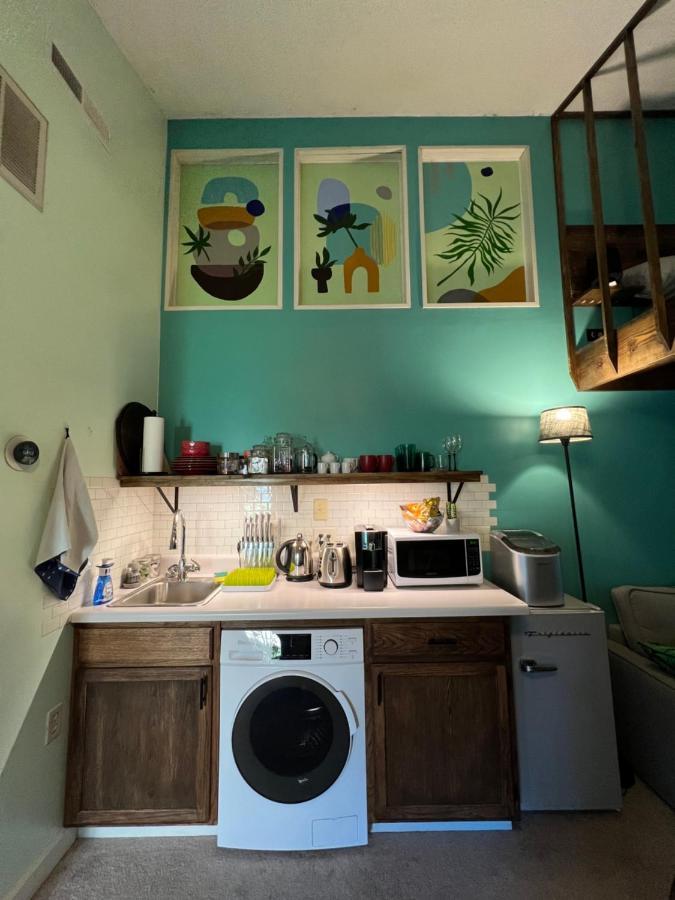 Cozy Loft With Parking And Private Patio W/ Grill Leilighet Wilmington Eksteriør bilde