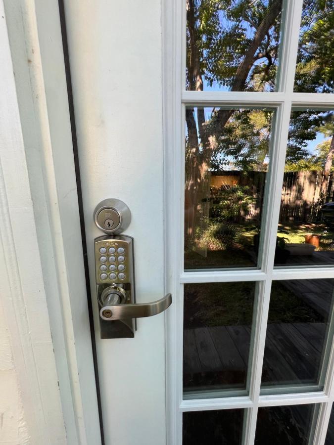 Cozy Loft With Parking And Private Patio W/ Grill Leilighet Wilmington Eksteriør bilde